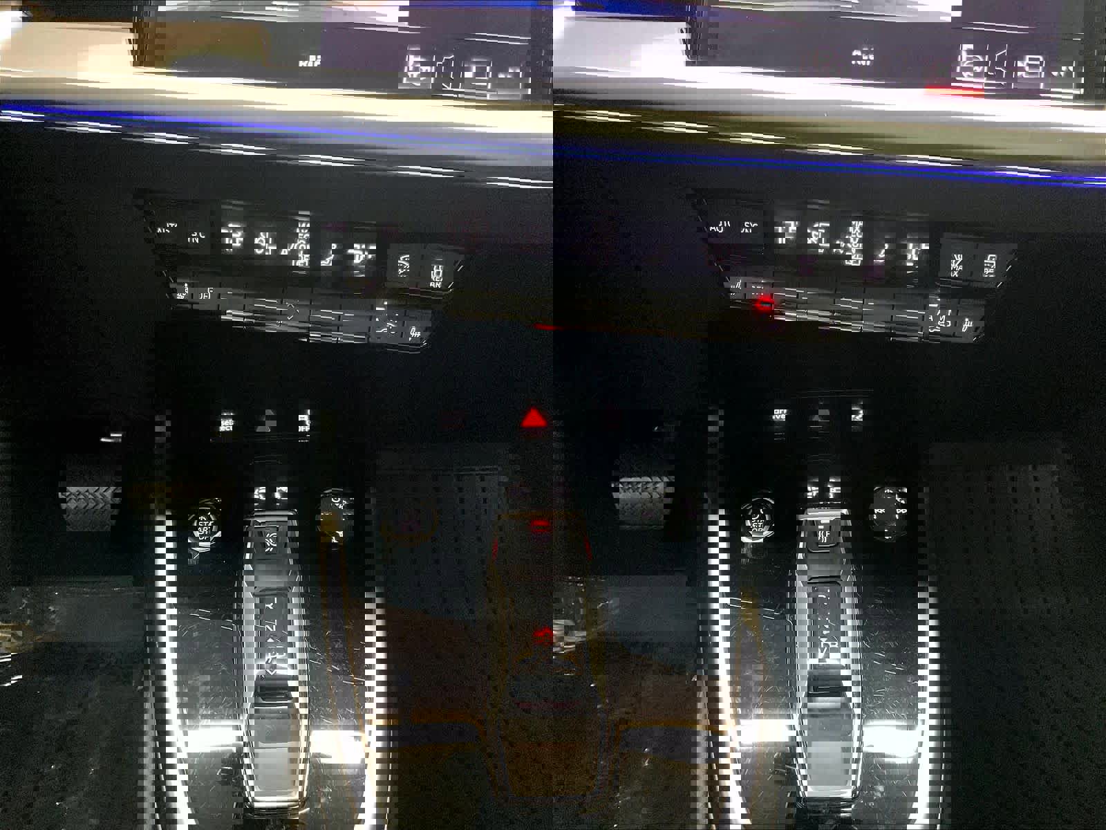 Certified 2023 Audi Q4 e-tron Premium Plus w/ Premium Plus image 32