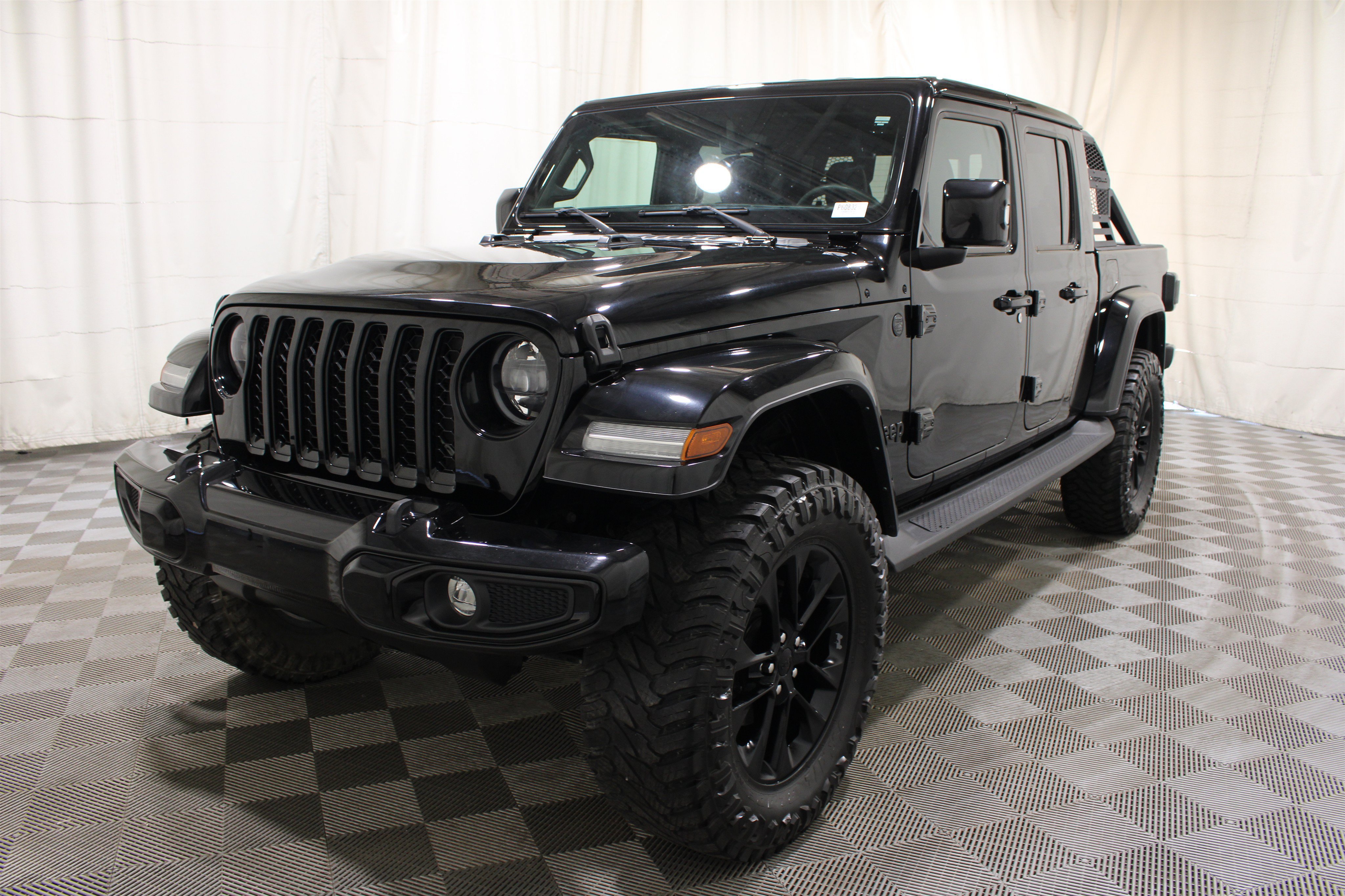 Used 2023 Jeep Gladiator Overland AWD/4WD image 35