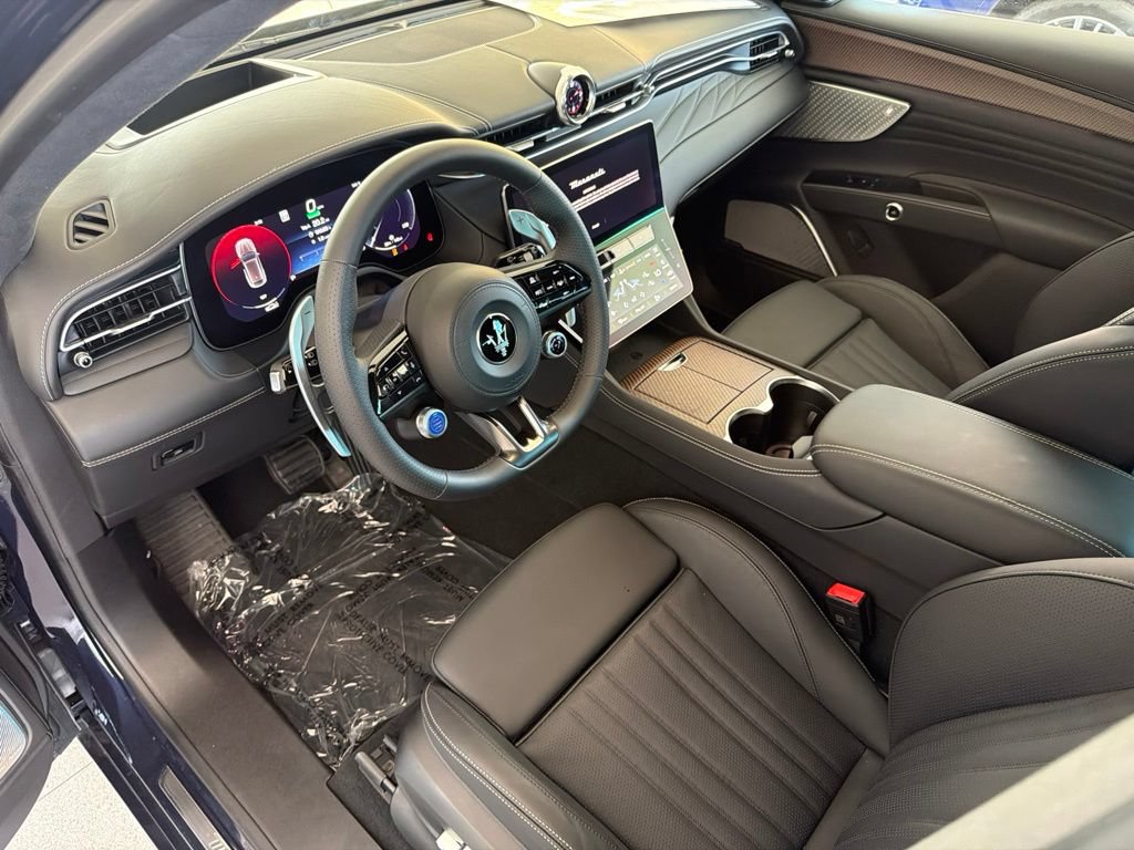 Certified 2025 Maserati Grecale Folgore AWD/4WD image 12