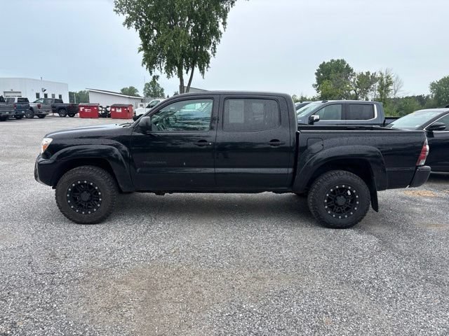 Used 2013 Toyota Tacoma 4x4 Double Cab w/ SR5 Pkg image 2