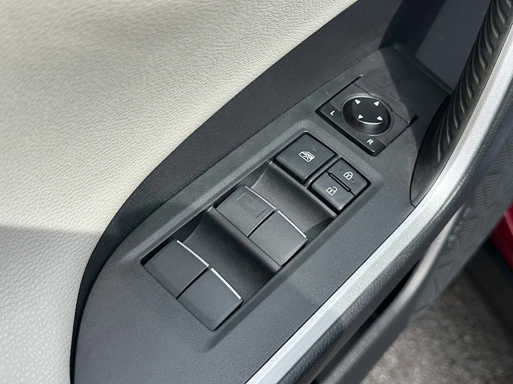 Certified 2019 Toyota RAV4 Limited AWD/4WD image 14