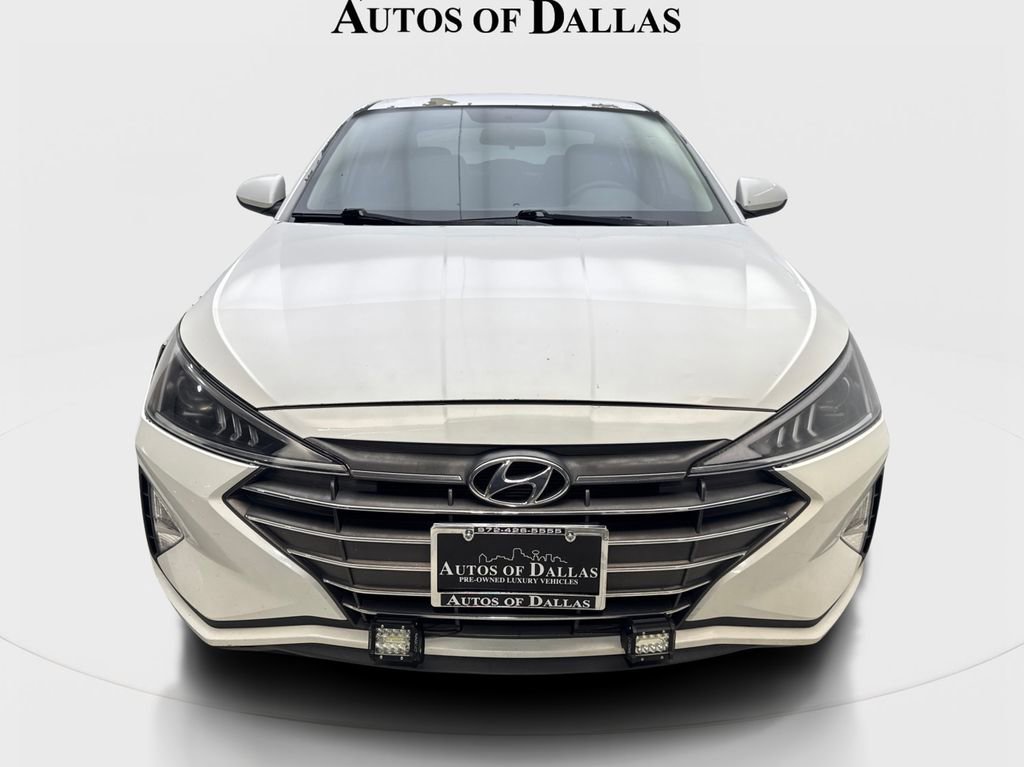 Used 2019 Hyundai Elantra SE FWD image 3