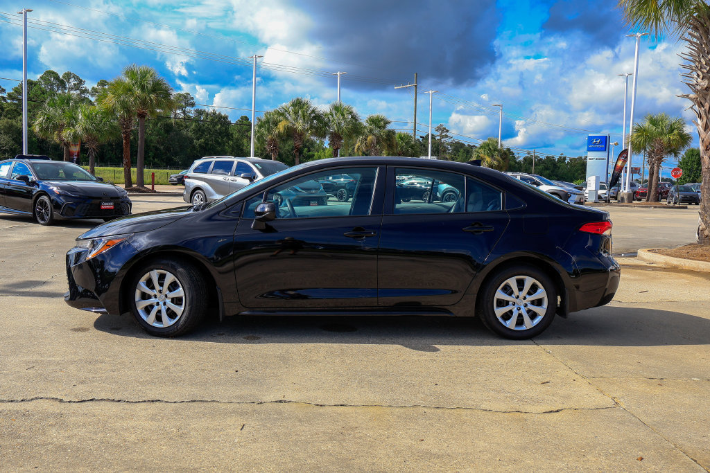 Used 2026 Toyota Corolla LE FWD image 26