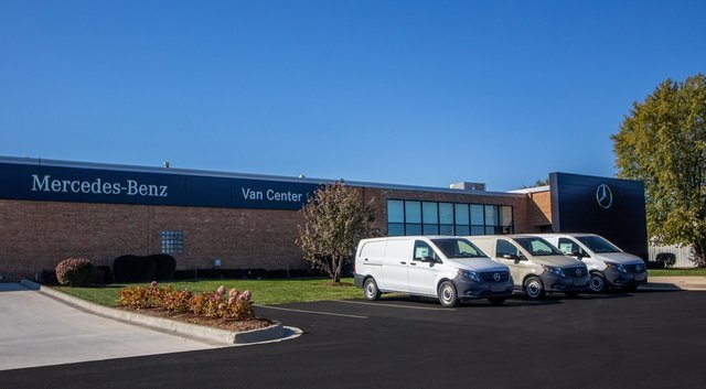 Used 2024 Mercedes-Benz Sprinter 2500 image 14