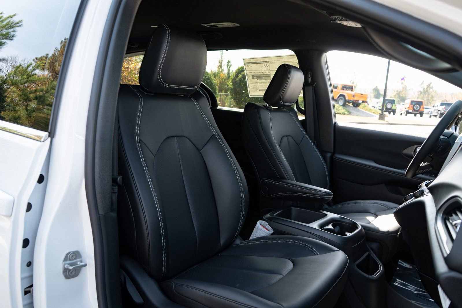 New 2026 Chrysler Voyager LX image 23