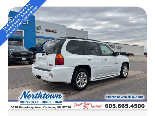 Used 2006 GMC Envoy Denali image 8