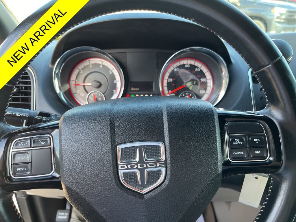Used 2020 Dodge Grand Caravan SXT image 23
