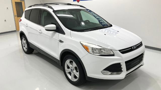 Used 2016 Ford Escape SE w/ Equipment Group 201A AWD/4WD image 4