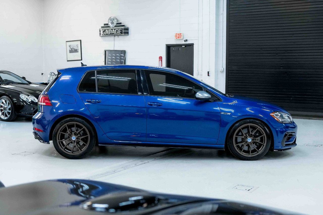 Used 2018 Volkswagen Golf R DCS and Navigation 7A image 6