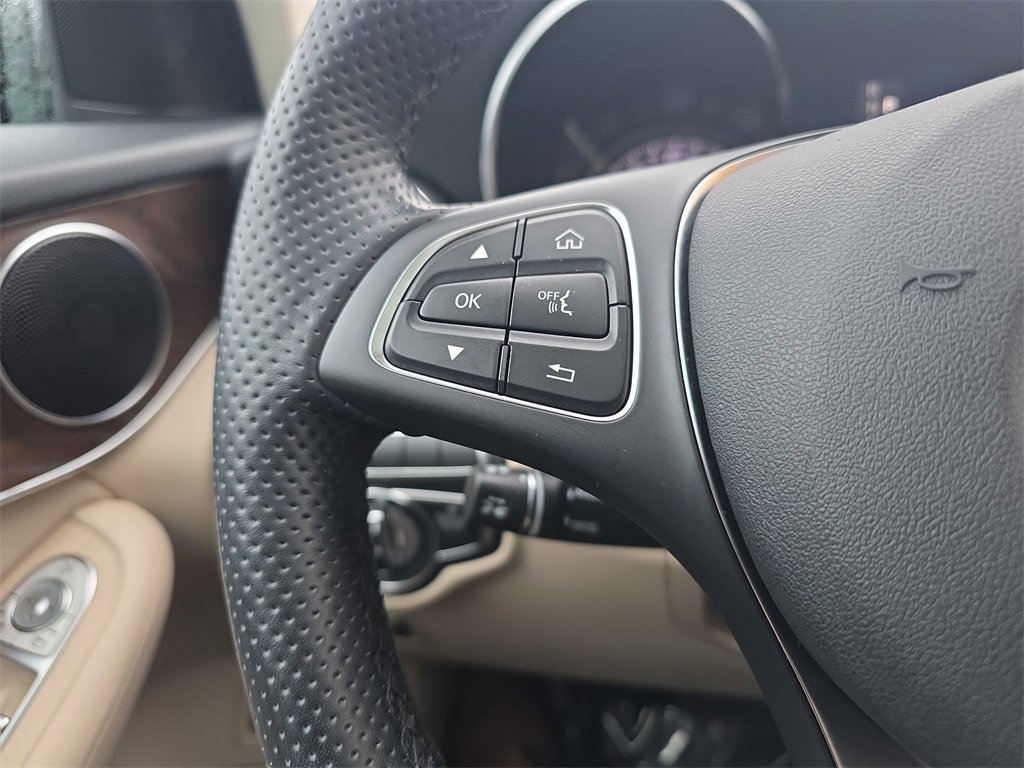 Used 2019 Mercedes-Benz GLC 300 4MATIC image 21