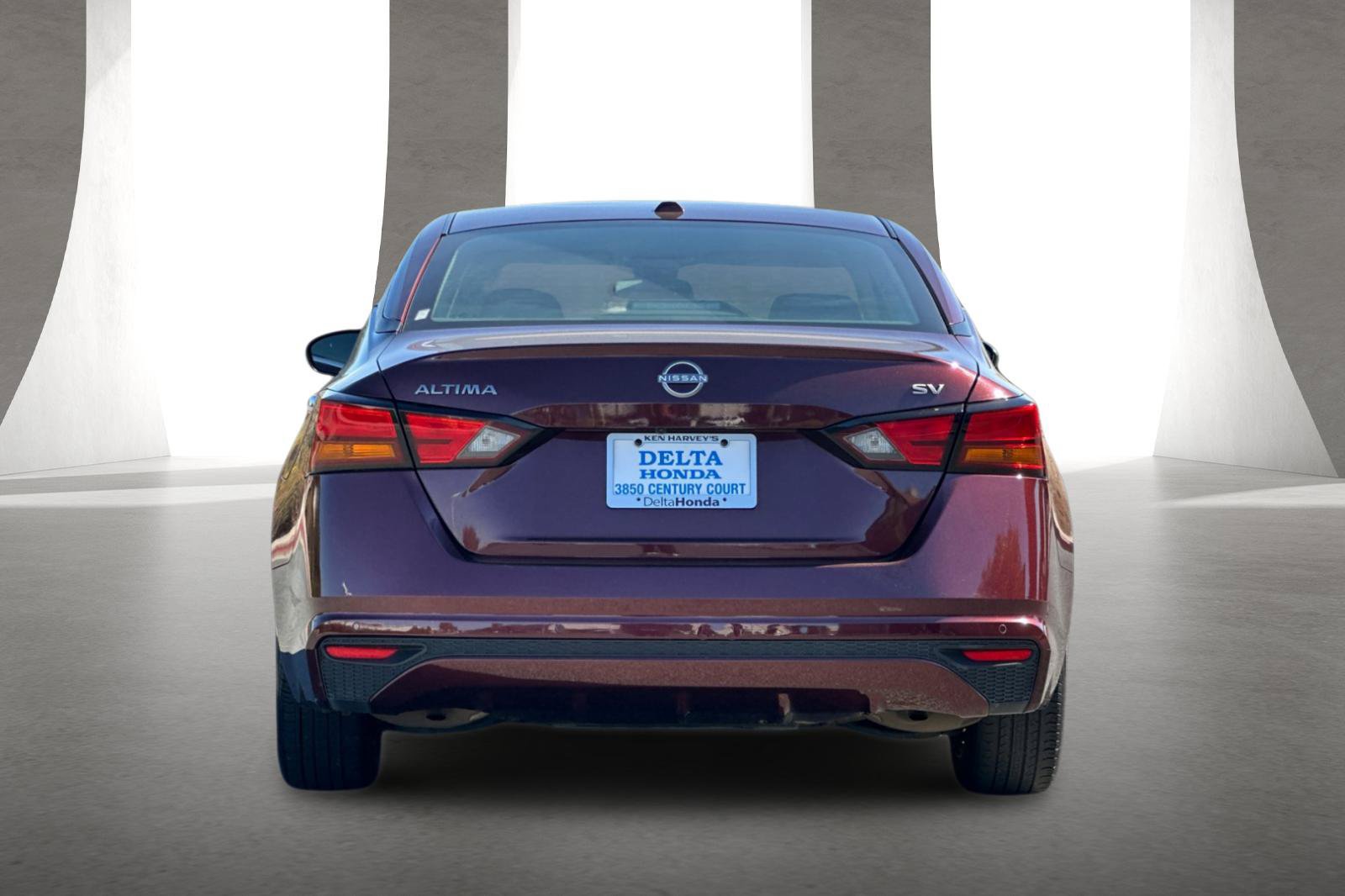 Used 2024 Nissan Altima 2.5 SV FWD image 5