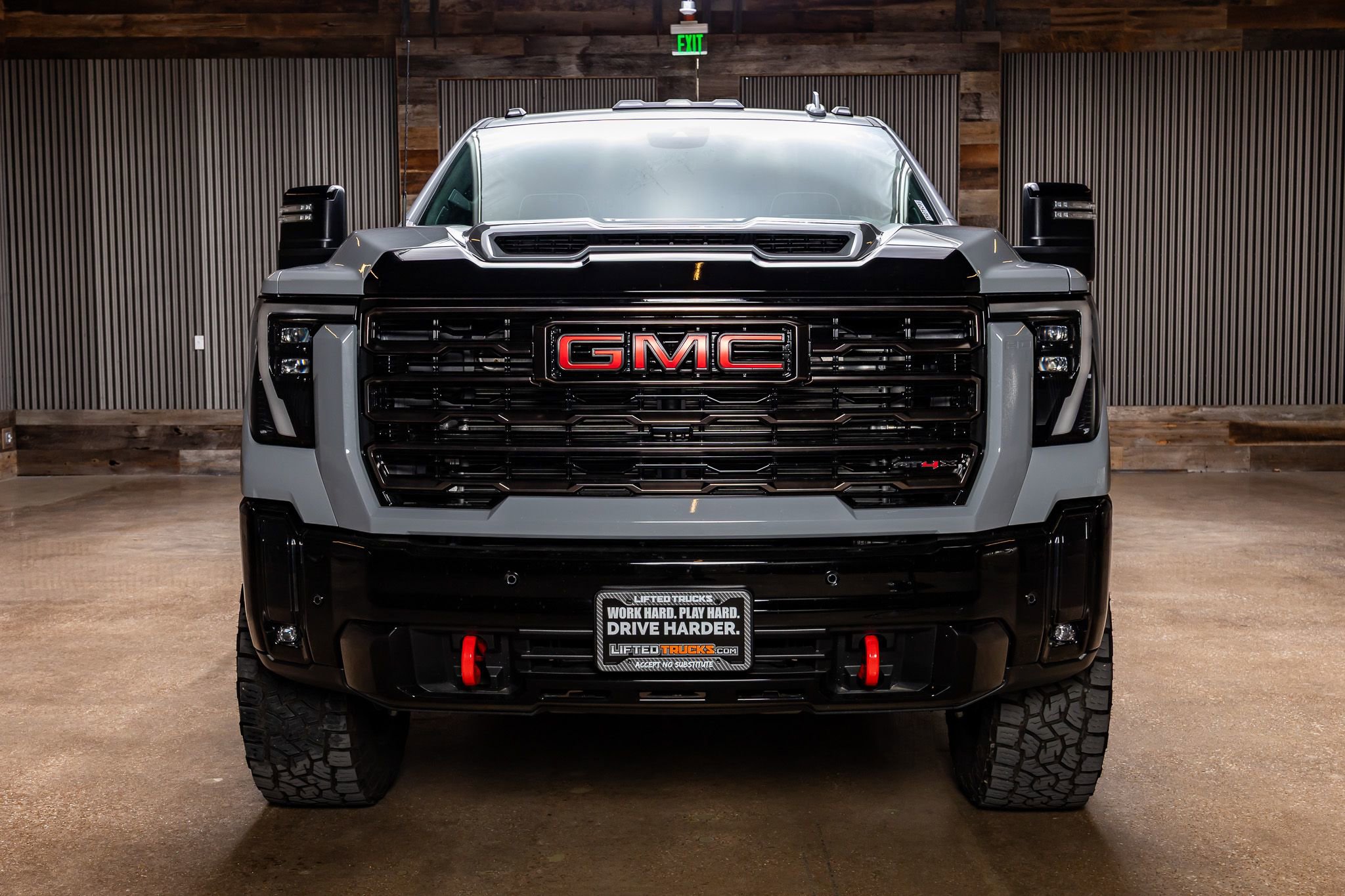 Used 2025 GMC Sierra 2500 AT4X video 2