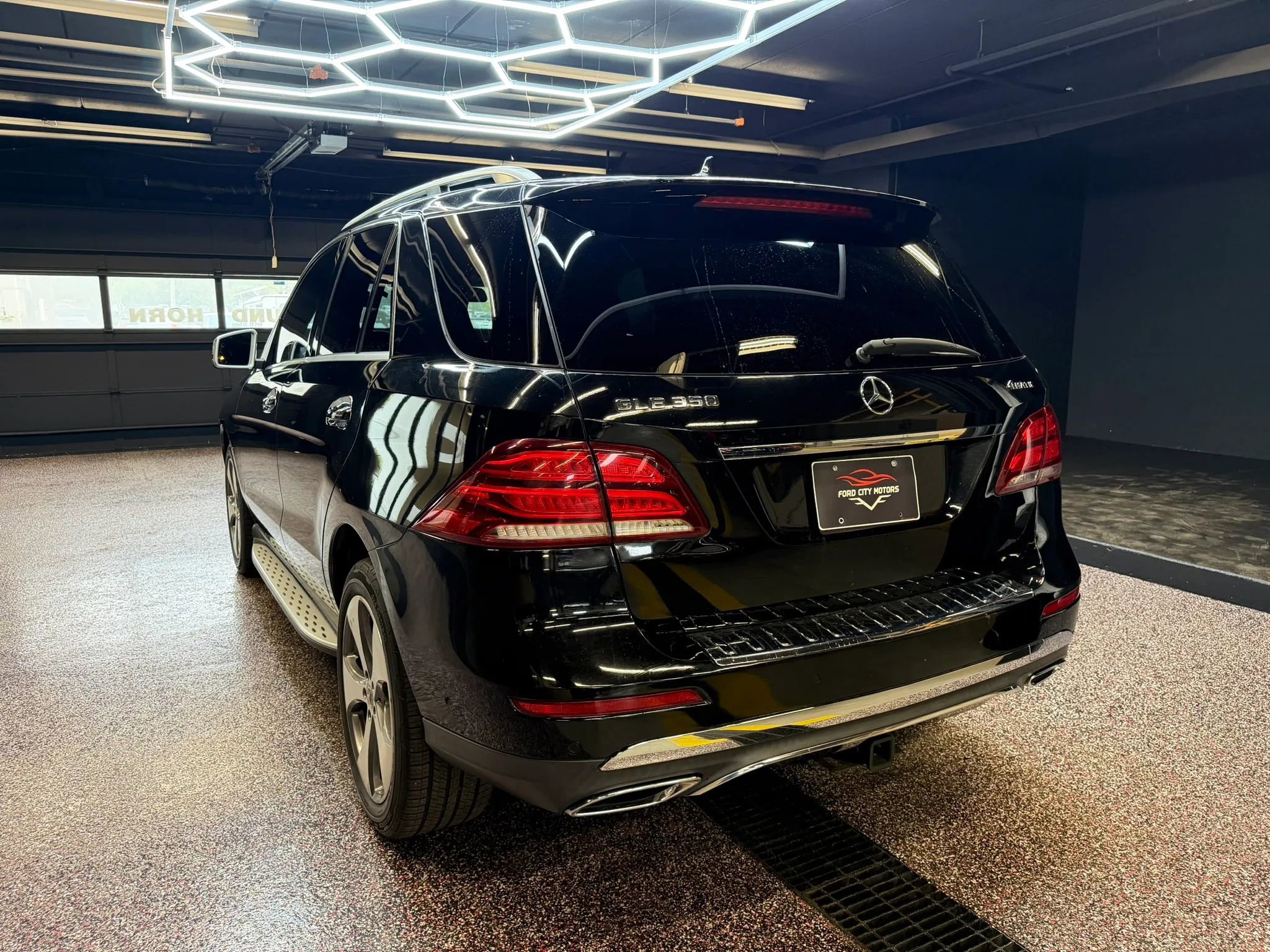 Used 2017 Mercedes-Benz GLE 350 4MATIC image 5
