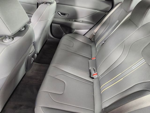 Certified 2025 Hyundai Elantra SEL FWD image 12