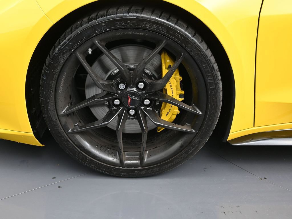 Used 2025 Chevrolet Corvette Z06 RWD image 9