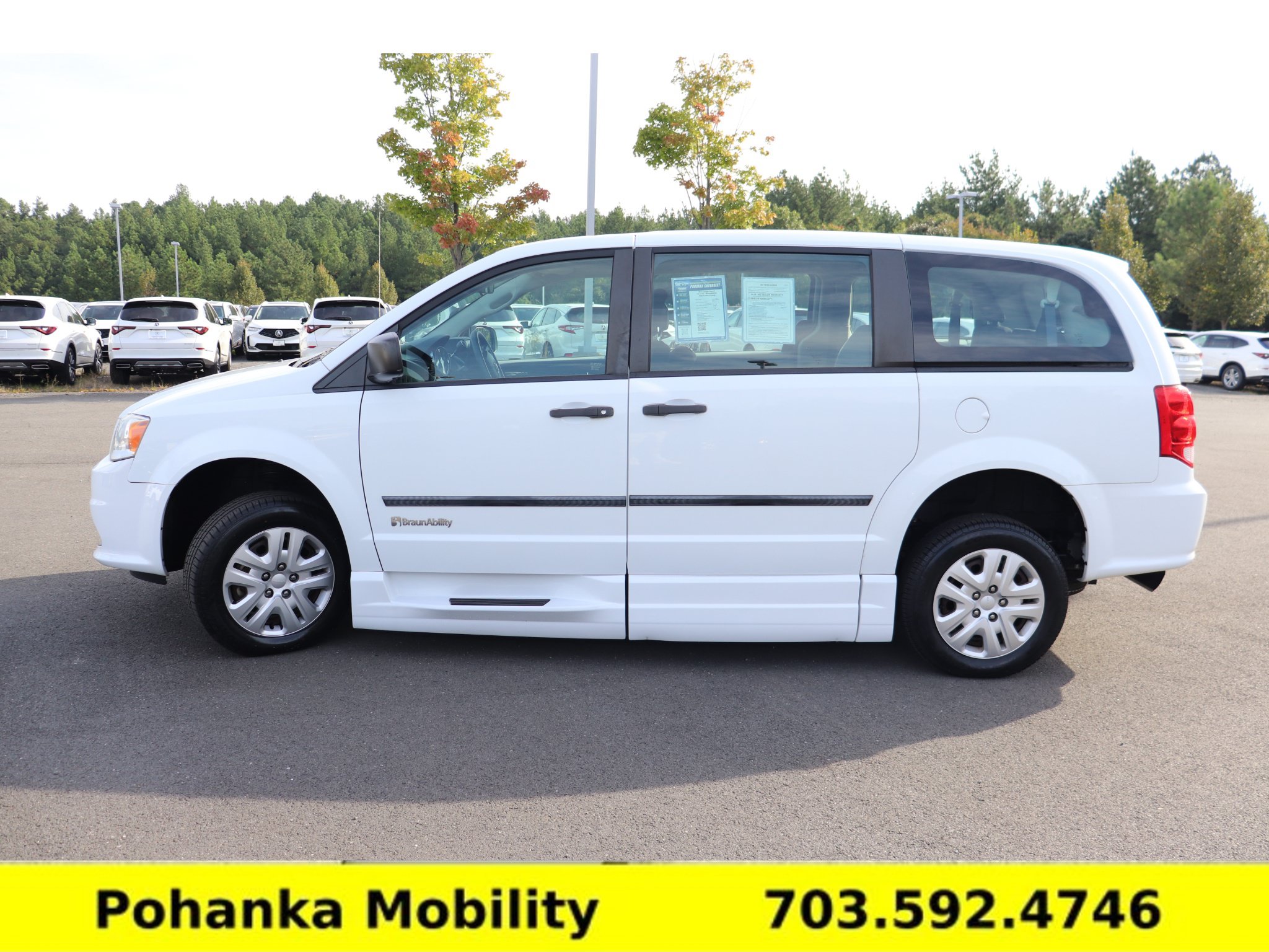 Used 2015 Dodge Grand Caravan American Value Package FWD image 5