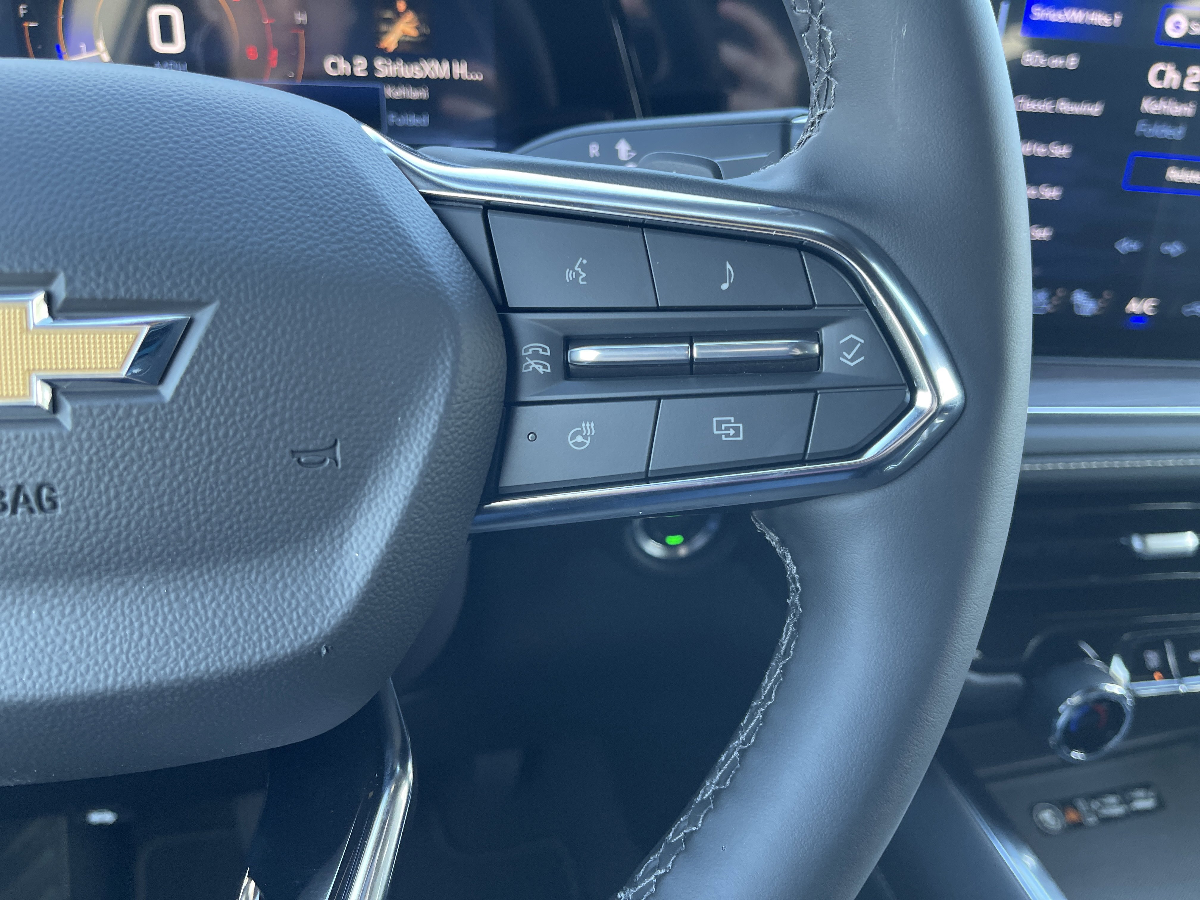 New 2026 Chevrolet Suburban Premier image 21