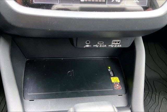 Used 2025 Subaru Forester Limited w/ Popular Package #2 image 36