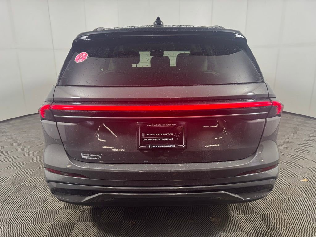 New 2024 Lincoln Nautilus Black Label w/ Jet Appearance Package (87T) image 4