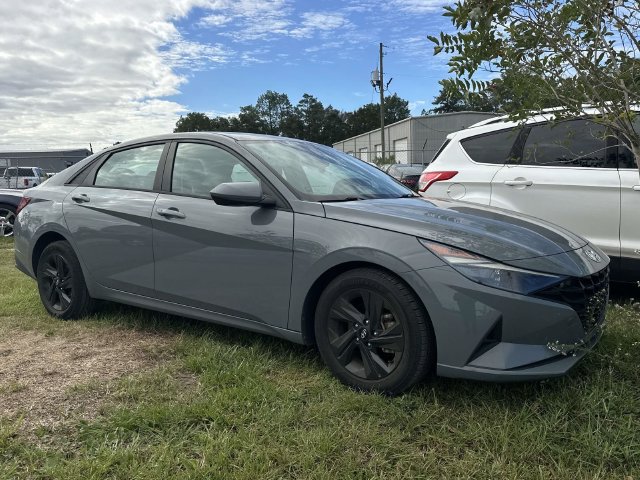 Used 2021 Hyundai Elantra SEL FWD image 11