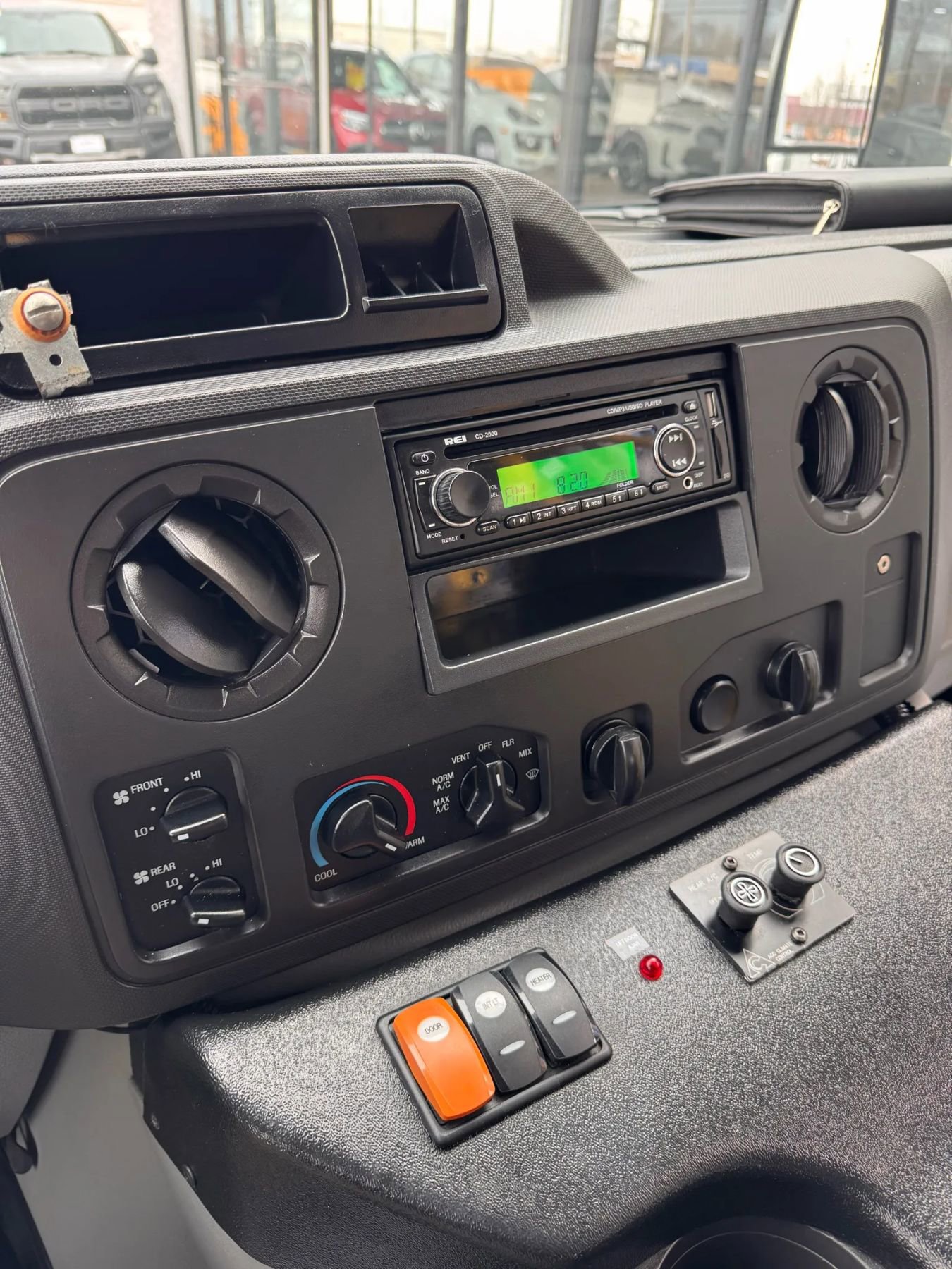 Used 2015 Ford E-450 and Econoline 450 Super Duty w/ Shuttle Bus Prep Package image 16