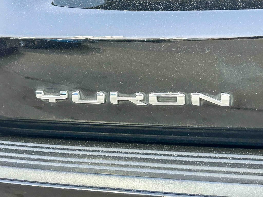 Used 2025 GMC Yukon Denali AWD/4WD image 12