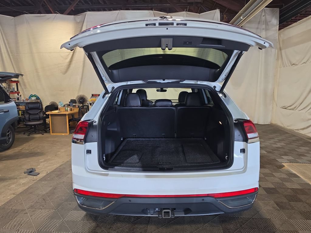 Used 2022 Volkswagen Atlas Cross Sport SE AWD/4WD image 20