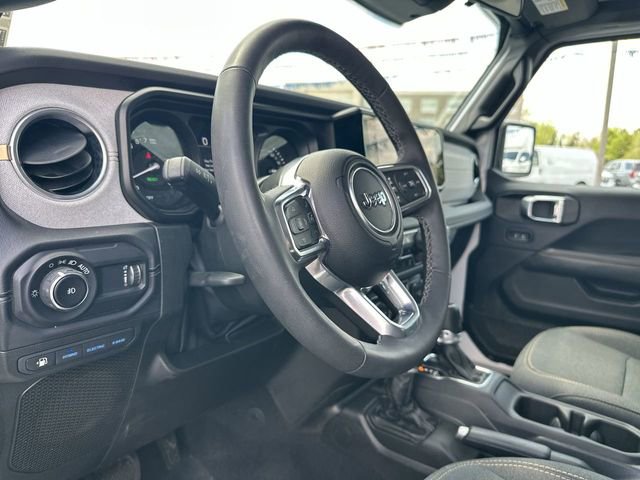 Used 2025 Jeep Wrangler Unlimited Sahara image 10