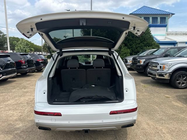 Used 2019 Audi Q7 3.0T Premium Plus w/ Premium Plus Package AWD/4WD image 29