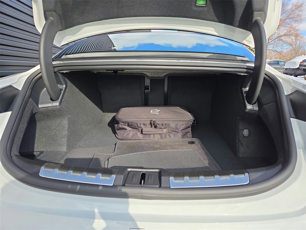 New 2026 Porsche Taycan image 31