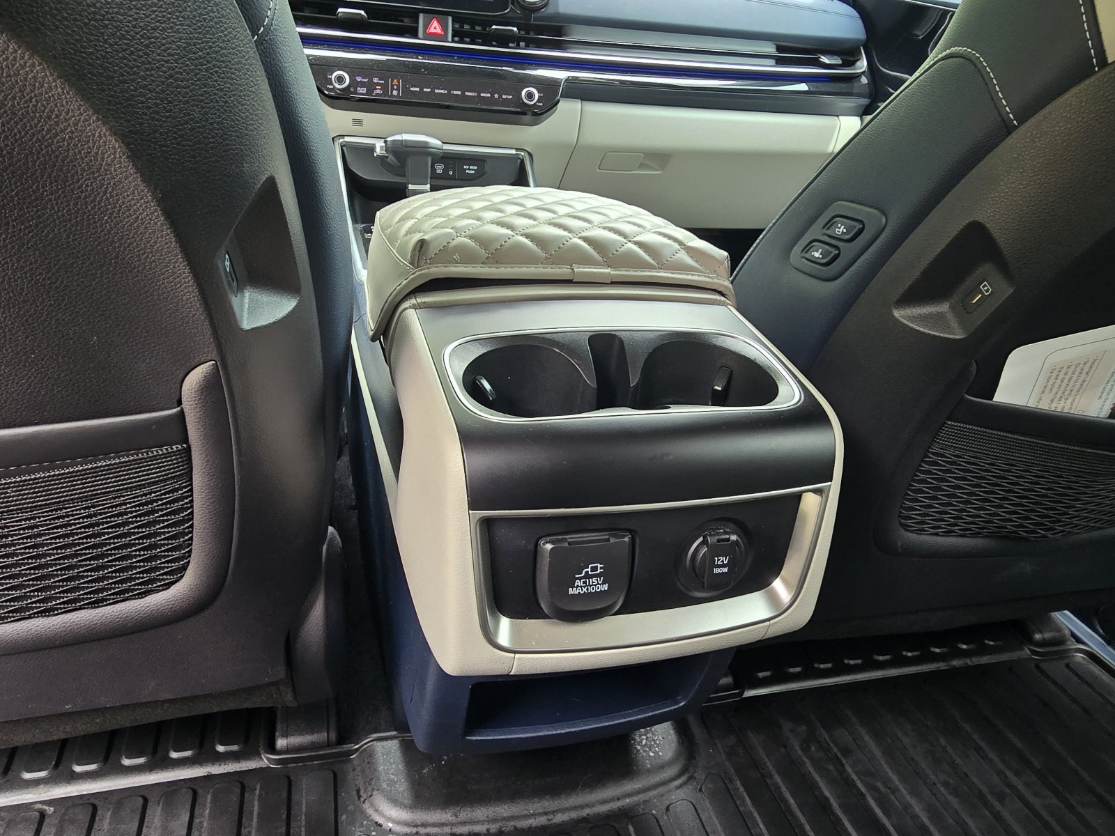 Used 2025 Kia Carnival SX Prestige FWD image 23