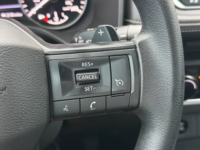 Used 2025 Nissan Rogue S FWD image 26