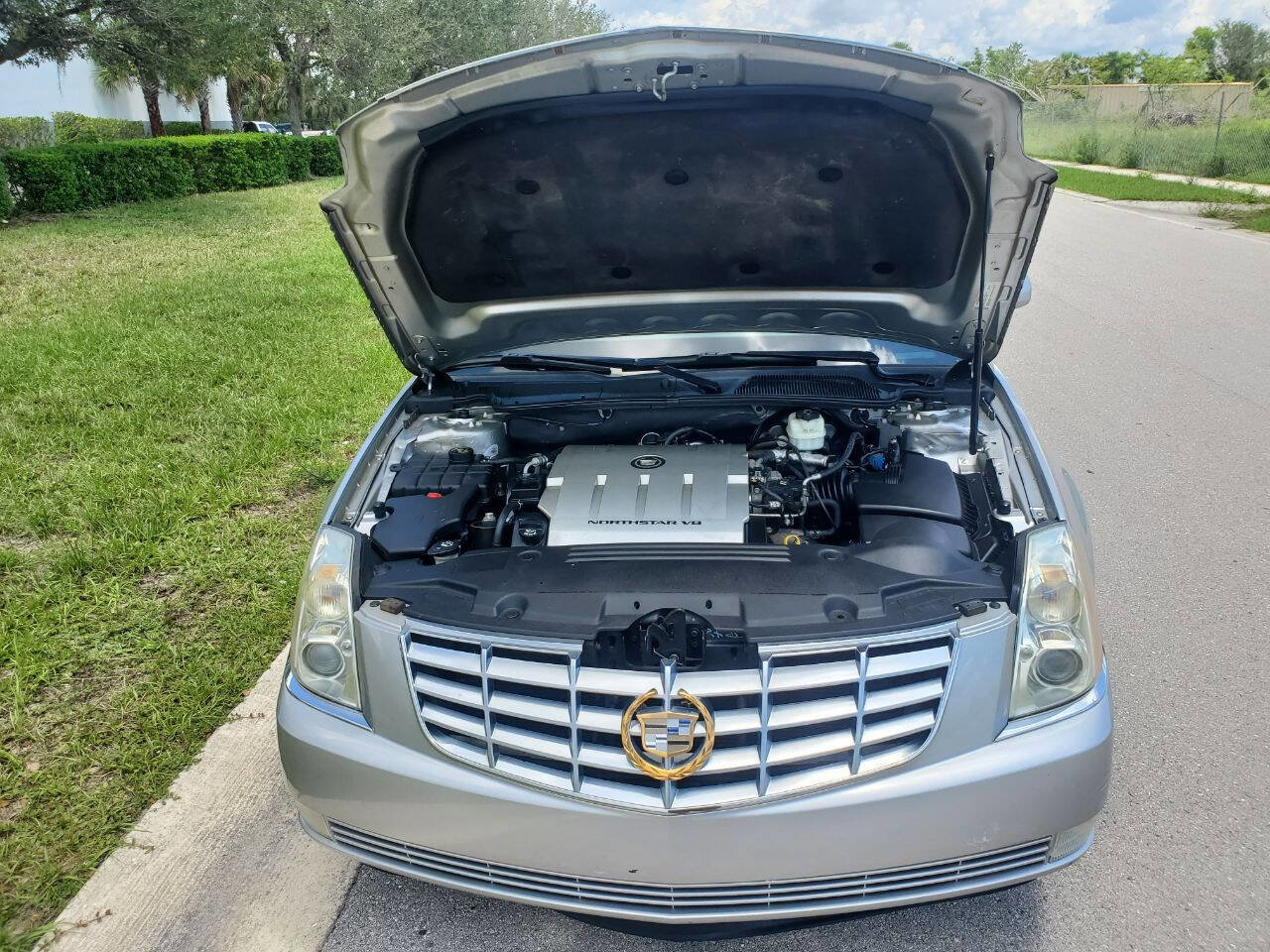 Used 2008 Cadillac DTS Luxury I image 16