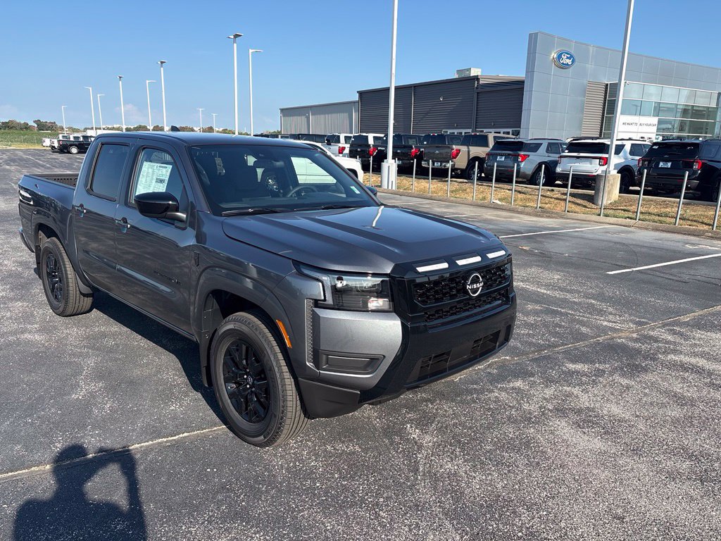 New 2027 Nissan Frontier SV w/ SV Convenience Package RWD image 2