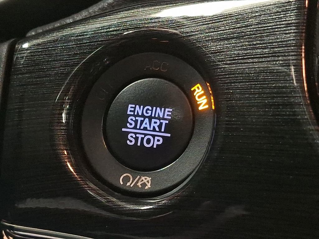 Used 2020 Jeep Grand Cherokee Trailhawk w/ Premium Lighting Group image 19