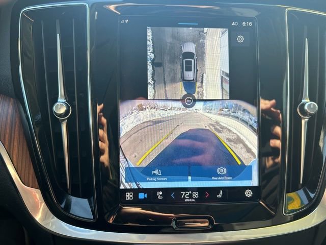 Certified 2025 Volvo V60 B5 Cross Country Plus image 21