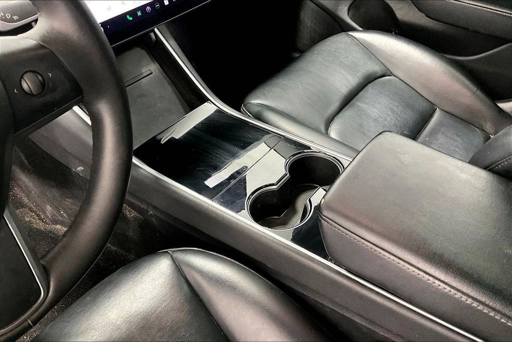 Used 2019 Tesla Model 3 Long Range image 16