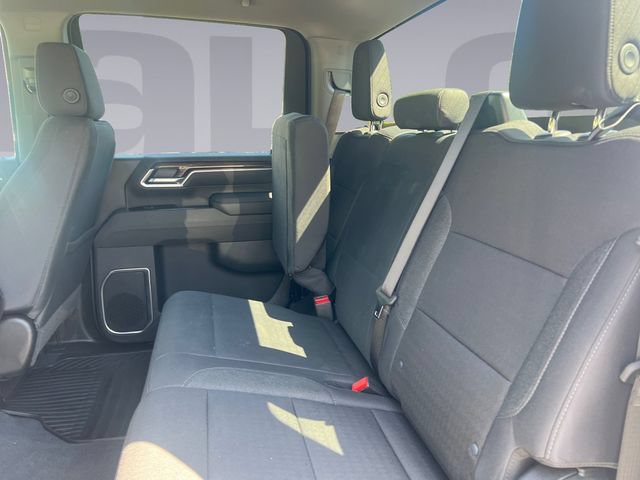 Used 2025 Chevrolet Silverado 2500 LT w/ Convenience Package AWD/4WD image 16
