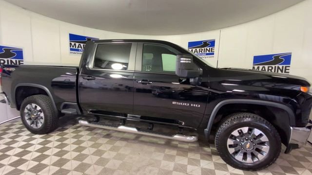 Used 2021 Chevrolet Silverado 2500 LT w/ All Star Edition AWD/4WD image 3
