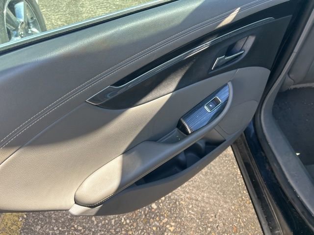 Used 2018 Chevrolet Impala LT image 13