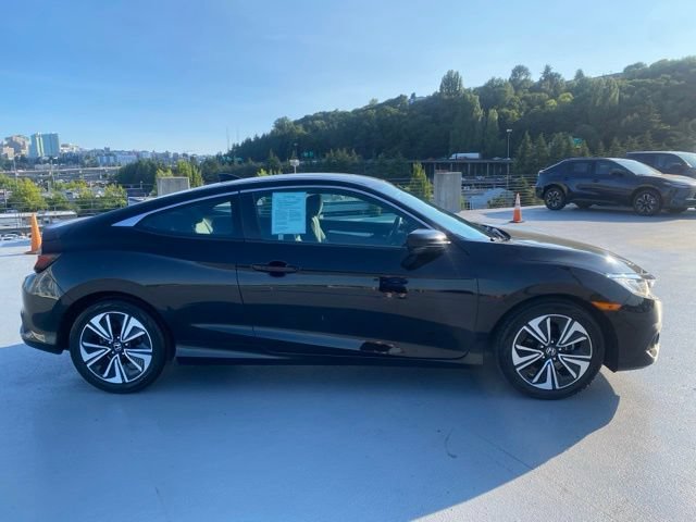 Used 2018 Honda Civic EX-T image 2