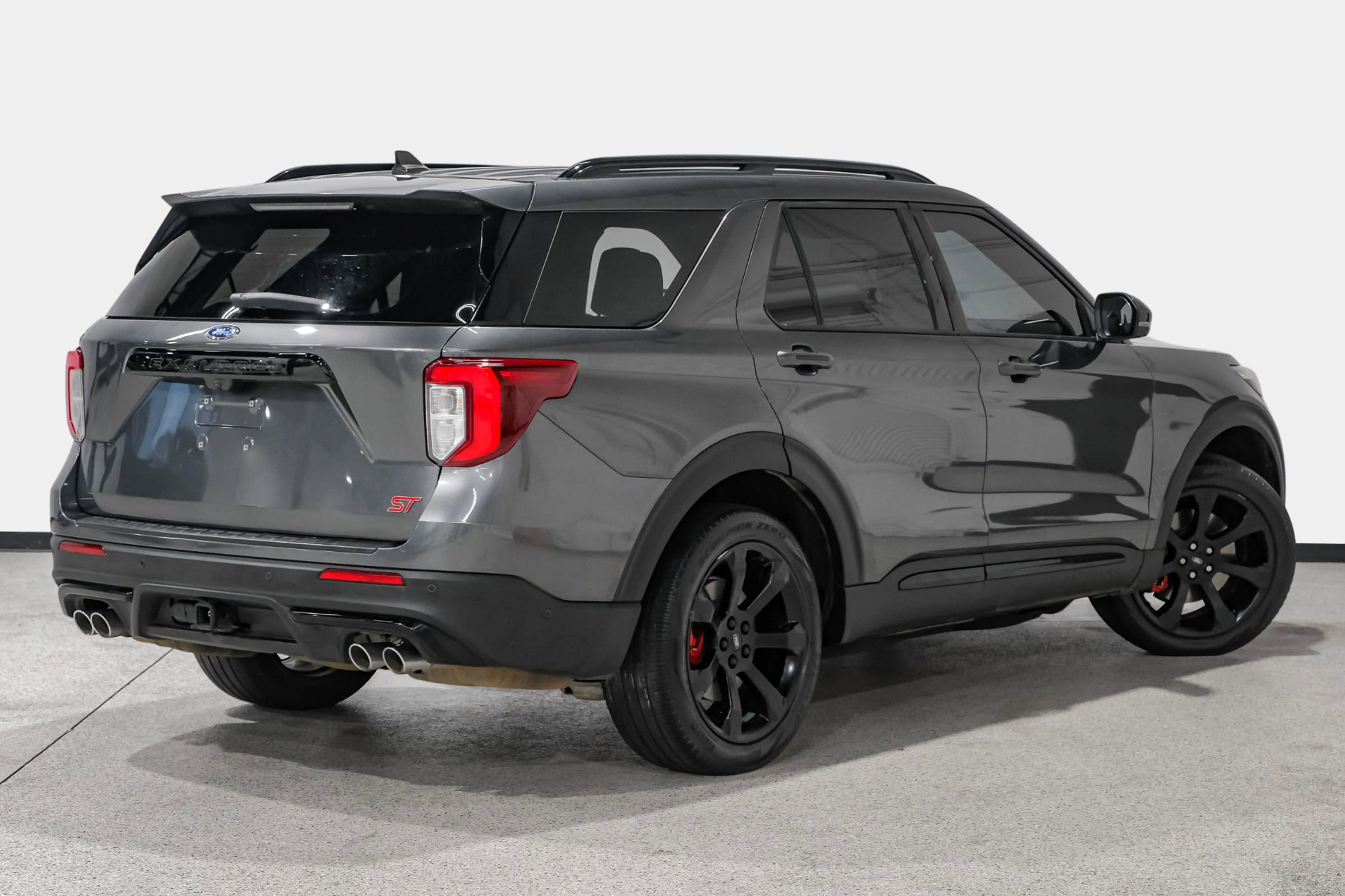 Used 2020 Ford Explorer ST w/ ST Street Pack image 6