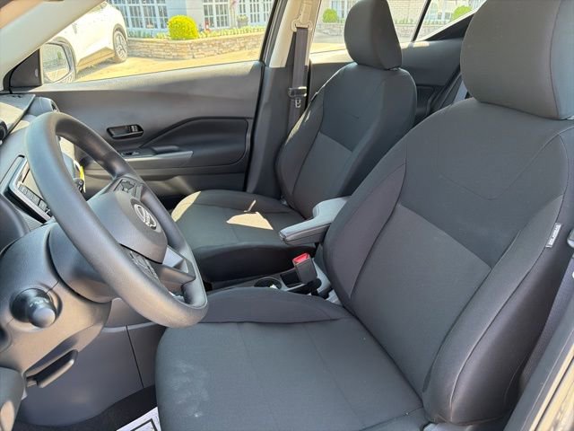 Certified 2025 Nissan Kicks Play S image 9