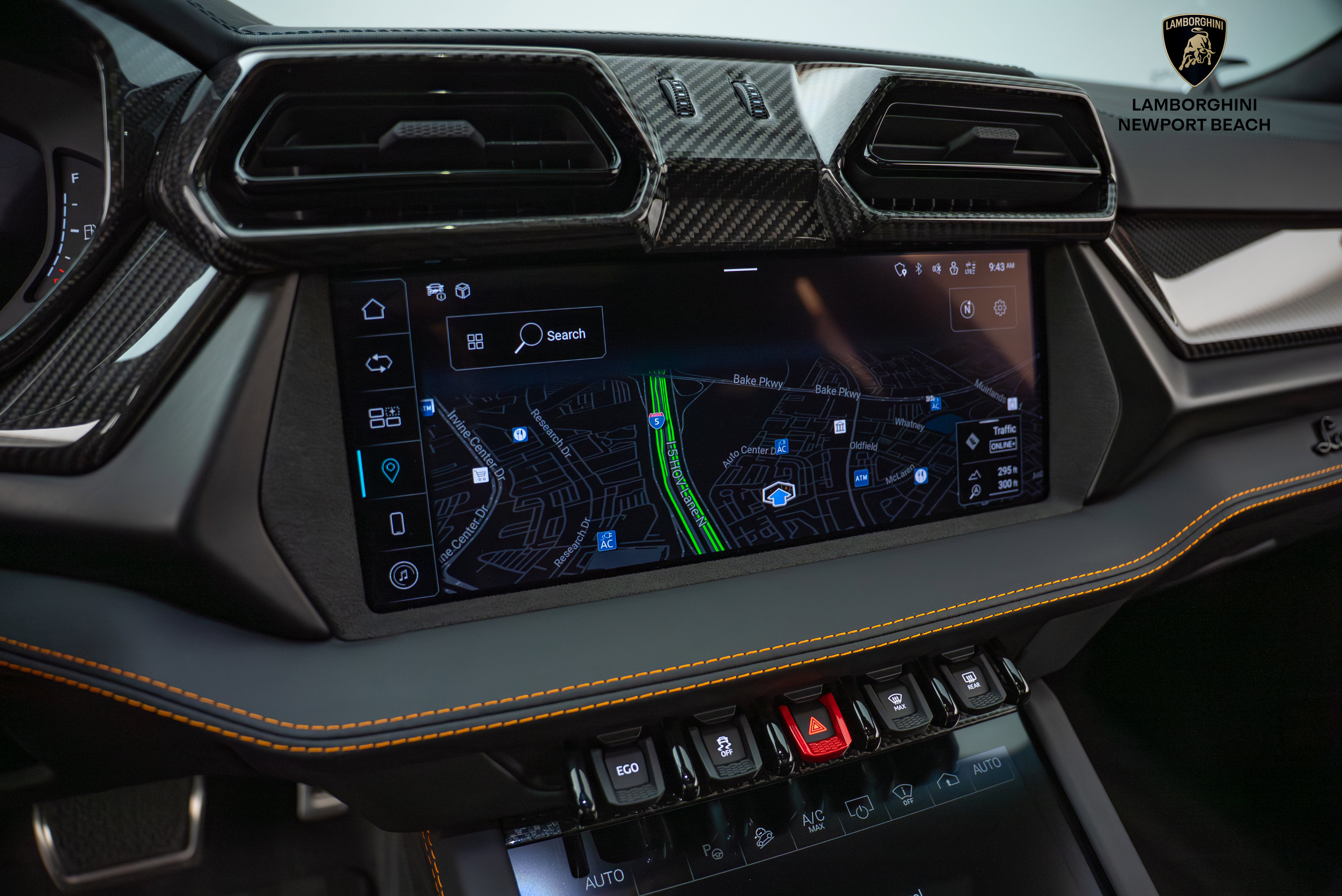 Used 2025 Lamborghini Urus SE AWD/4WD image 30