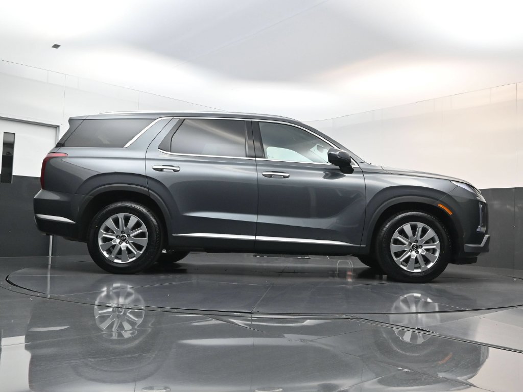 Certified 2025 Hyundai Palisade SEL FWD image 23