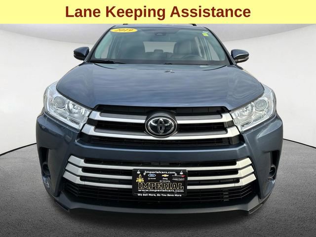 Certified 2019 Toyota Highlander LE AWD/4WD image 4
