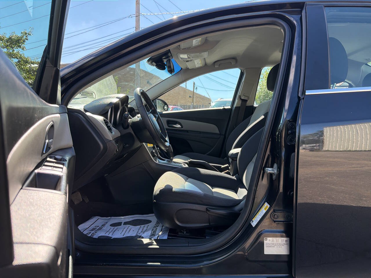 Used 2012 Chevrolet Cruze LS w/ Connectivity Package FWD image 19