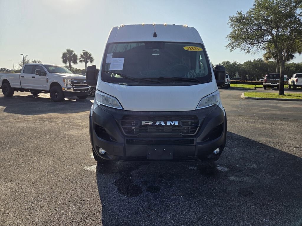 Used 2025 RAM ProMaster 2500 w/ Convenience Group FWD image 3