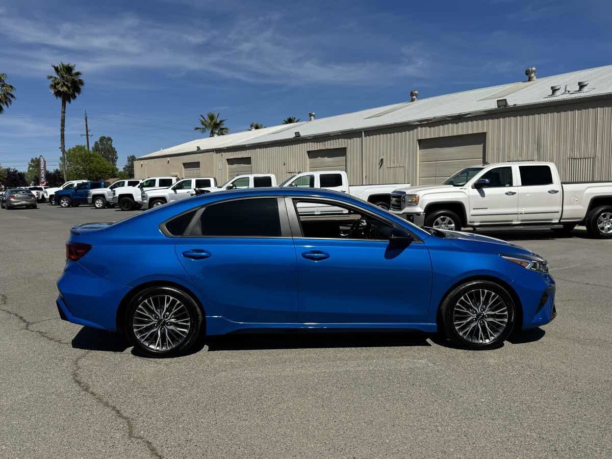 Used 2023 Kia Forte GT-Line w/ GT-Line Premium Package image 12