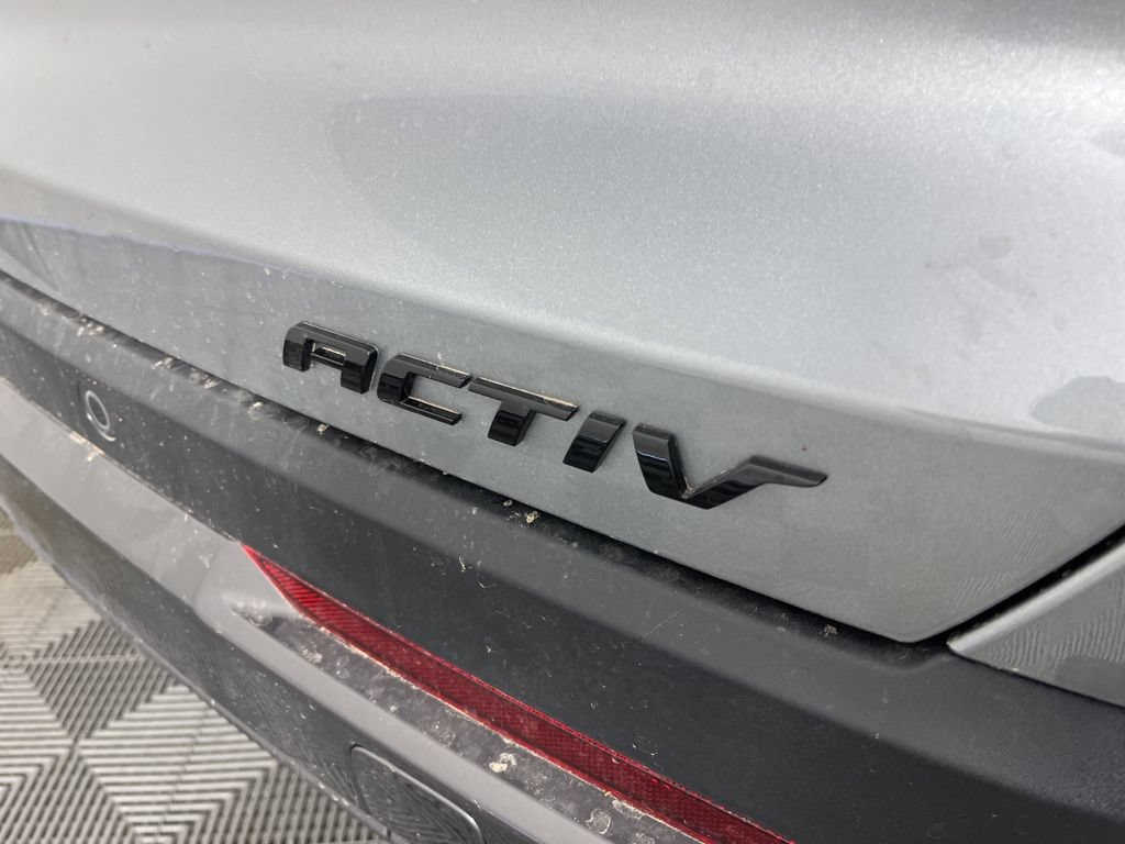New 2026 Chevrolet Equinox ACTIV w/ Convenience Package III AWD/4WD image 18